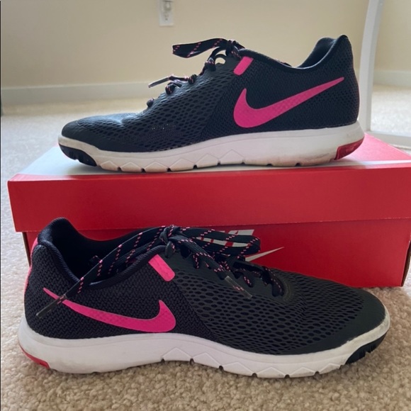 Nike Shoes - Nike Flex Experience RN 5 Running Shoe Sneaker